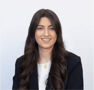 JULIA <br />PASSERI