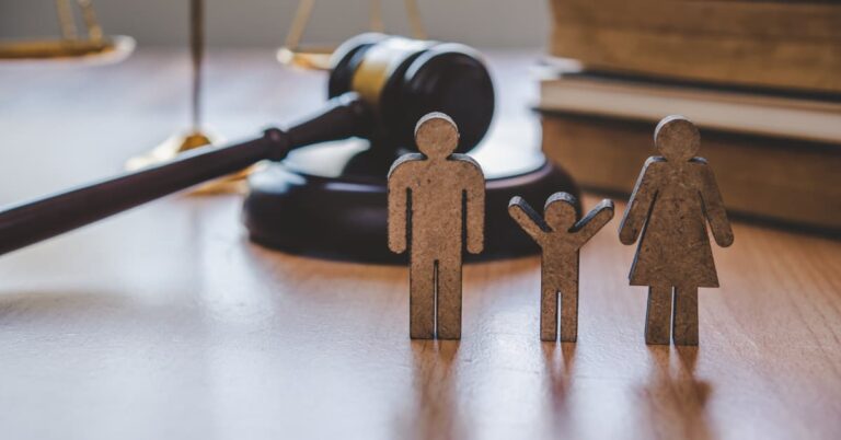 Family lawyer and family law